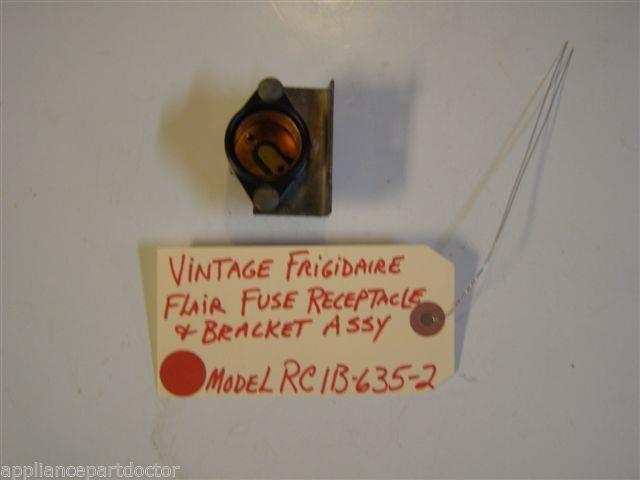Model RC1B-635-2 Vintage Frigidaire Flair Stove Fuse Receptacle & Bracket used Model RC1B-635-2 Vintage Frigidaire Flair Stove Fuse Receptacle & Bracket used